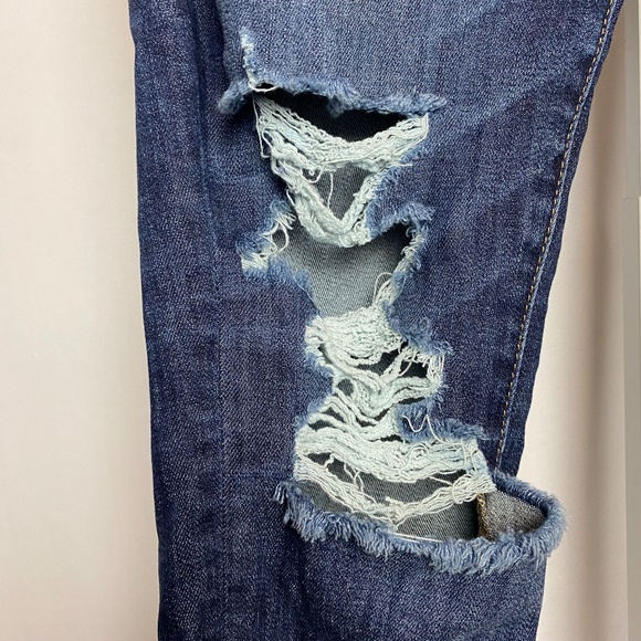 American Eagle Outfitters Womenʻs Distressed Denim Hi-Rise Jegging Crop Size 16 - Picture 6 of 10
